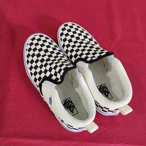 Youth size 7 checkered vans